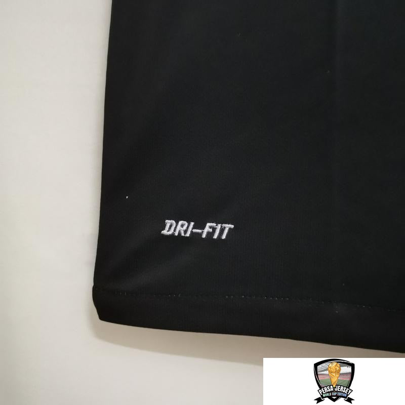 f27611e8a847f7d1.jpg